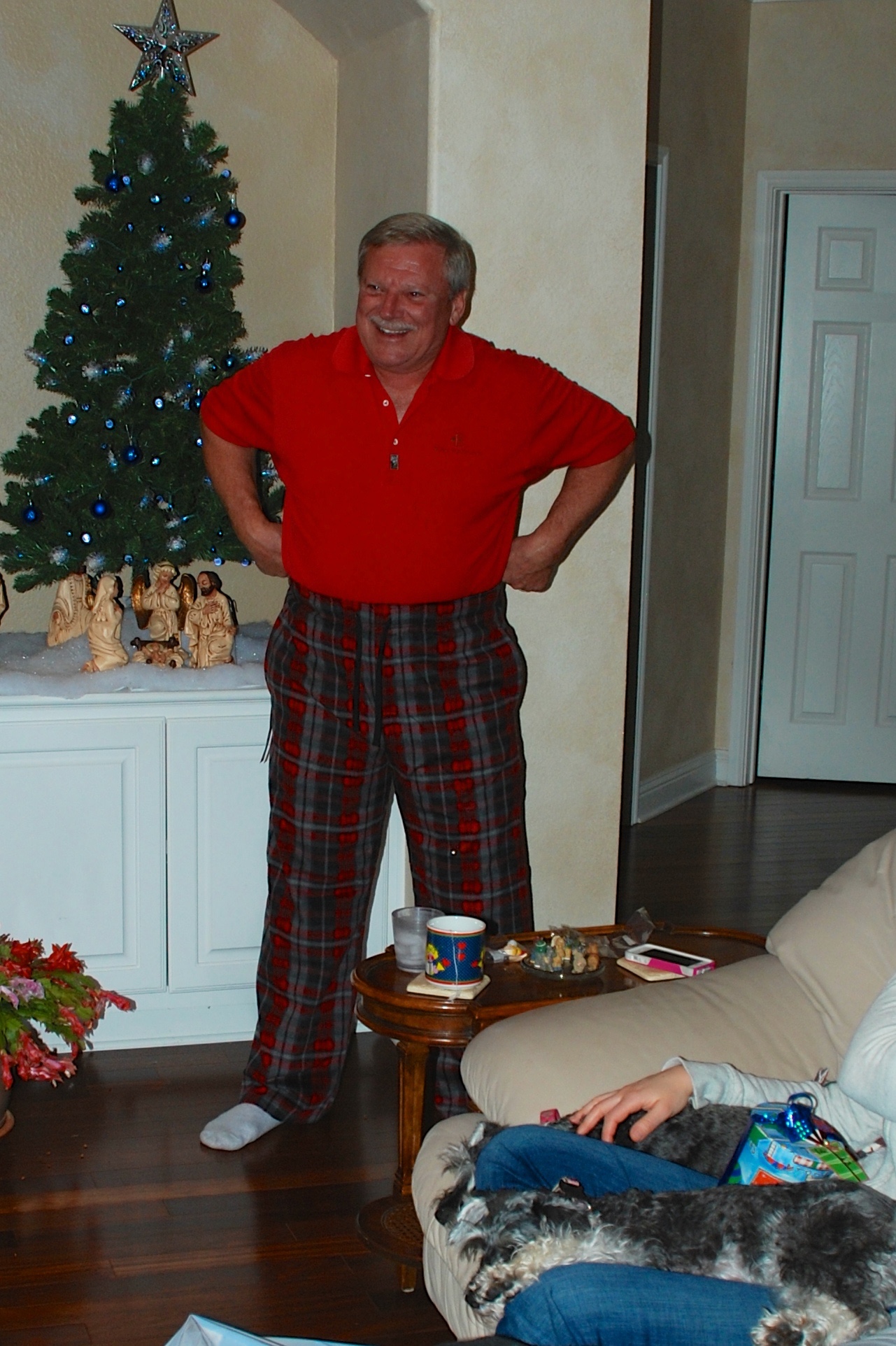 2013-12-23 21-48-03 Hildebrand Christmas.jpg